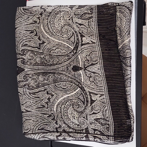 ECHO Paisley Silk Scarf Black White & Gold metallic pin stripe 16”x 59” - Picture 7 of 7